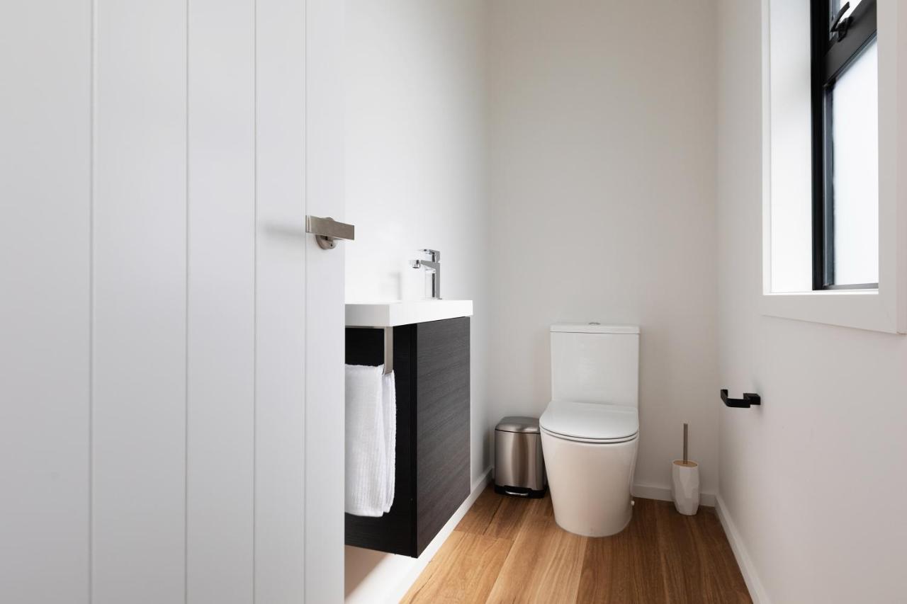 Oakura Beach Front Apartments מראה חיצוני תמונה