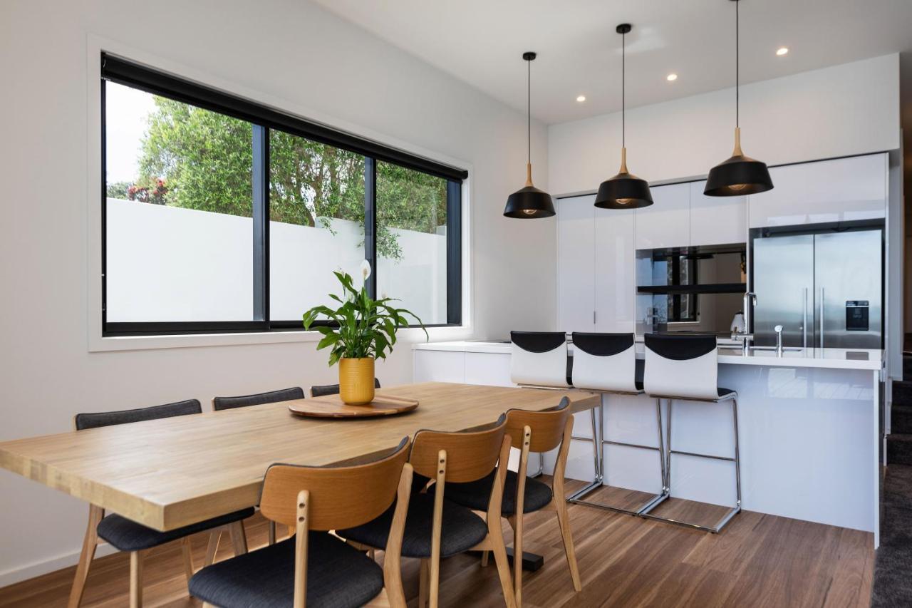 Oakura Beach Front Apartments מראה חיצוני תמונה